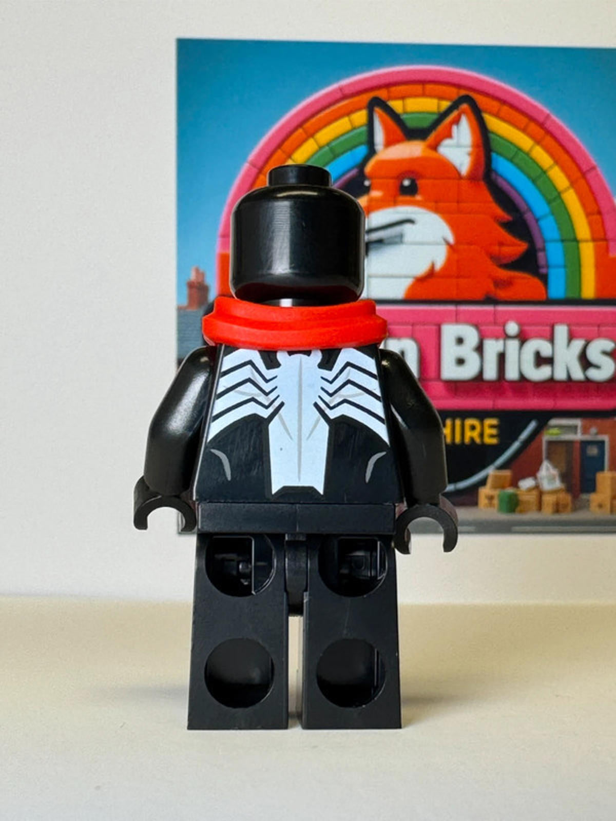Lego Marvel Venom with Scarf sh0984