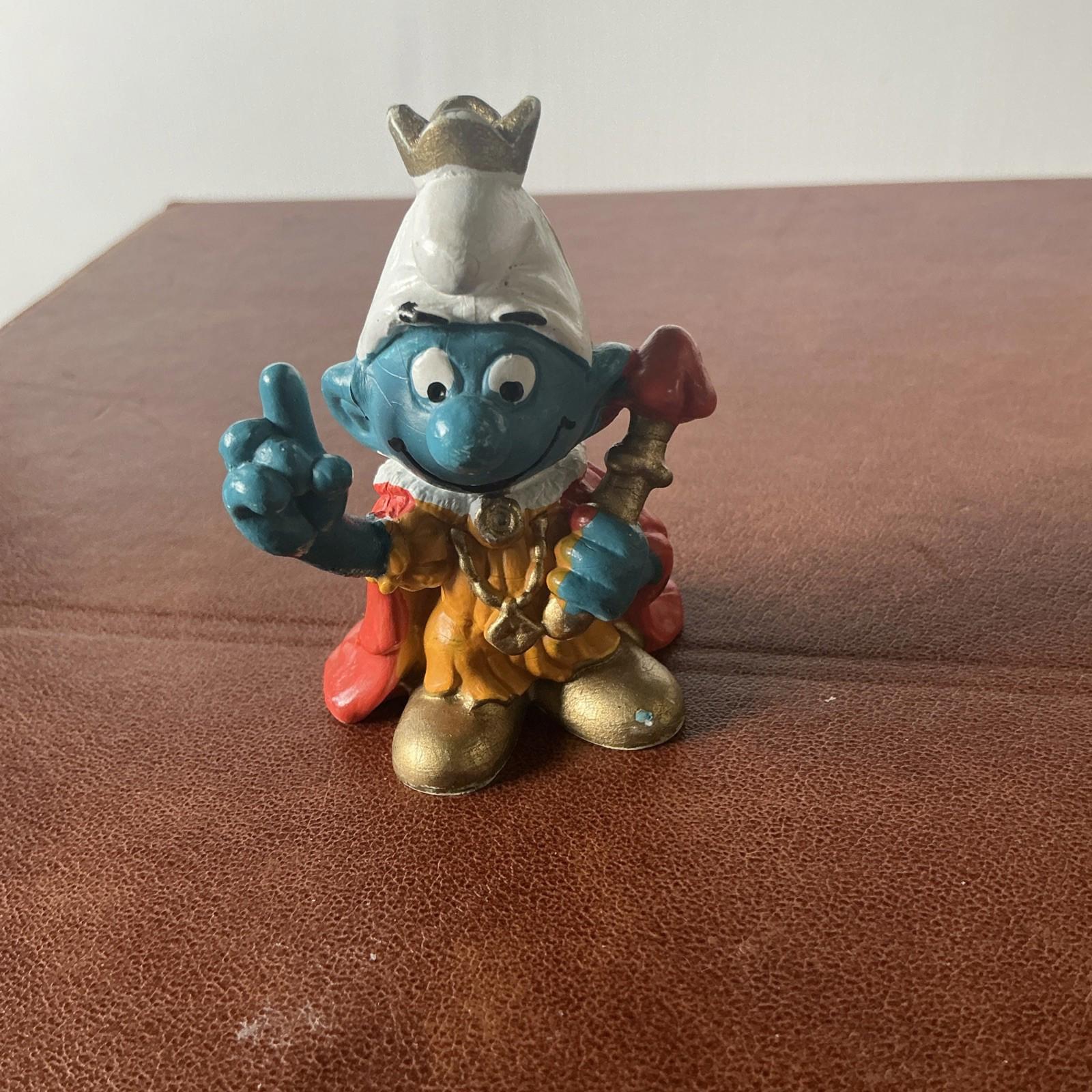 Vintage Original 1980s Peyo King Smurf 20046 Rare Collectable SM003
