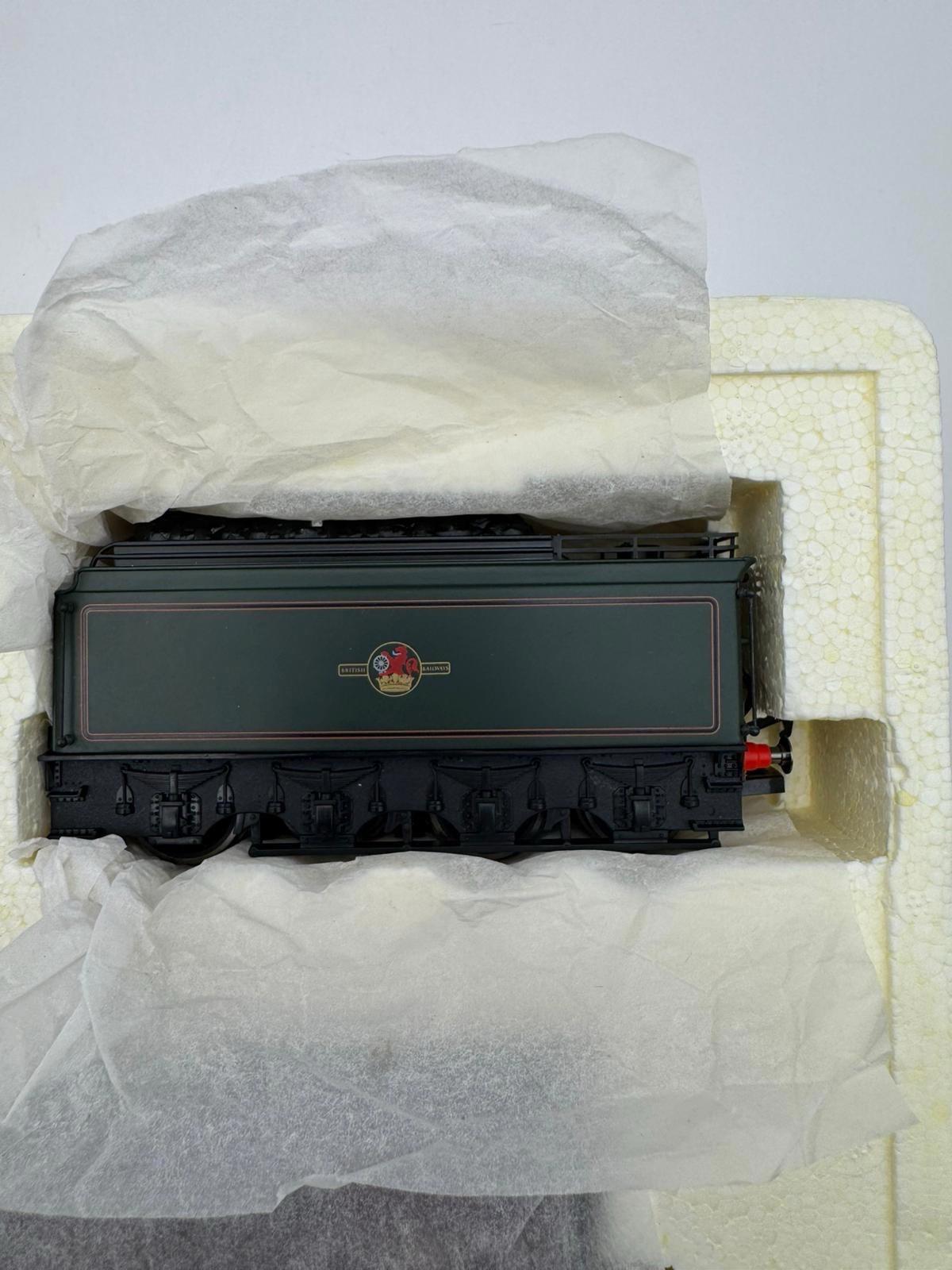 Hornby R2195M - Master Cutler -  Limited Edition Train Pack - New - DCC Ready