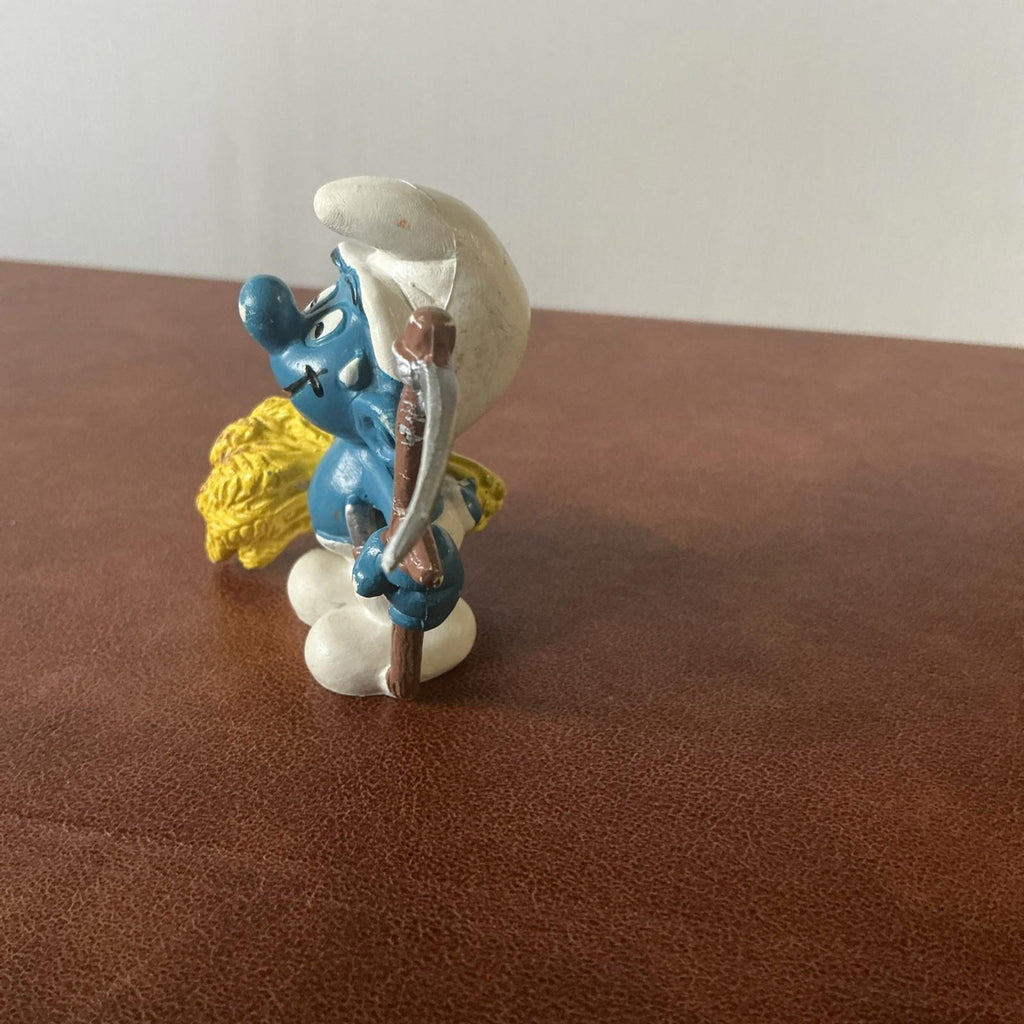 Vintage Haymaker Smurf 21010 Rare Collectable SM040
