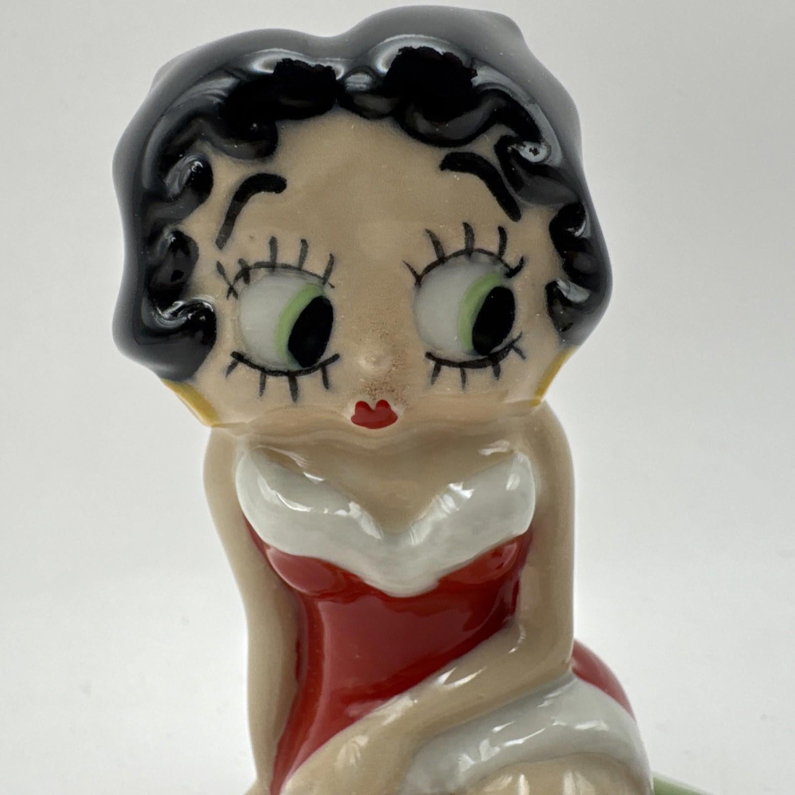 Wade Betty Boop Christmas Surprise Mint Condition Boxed COA Official Product