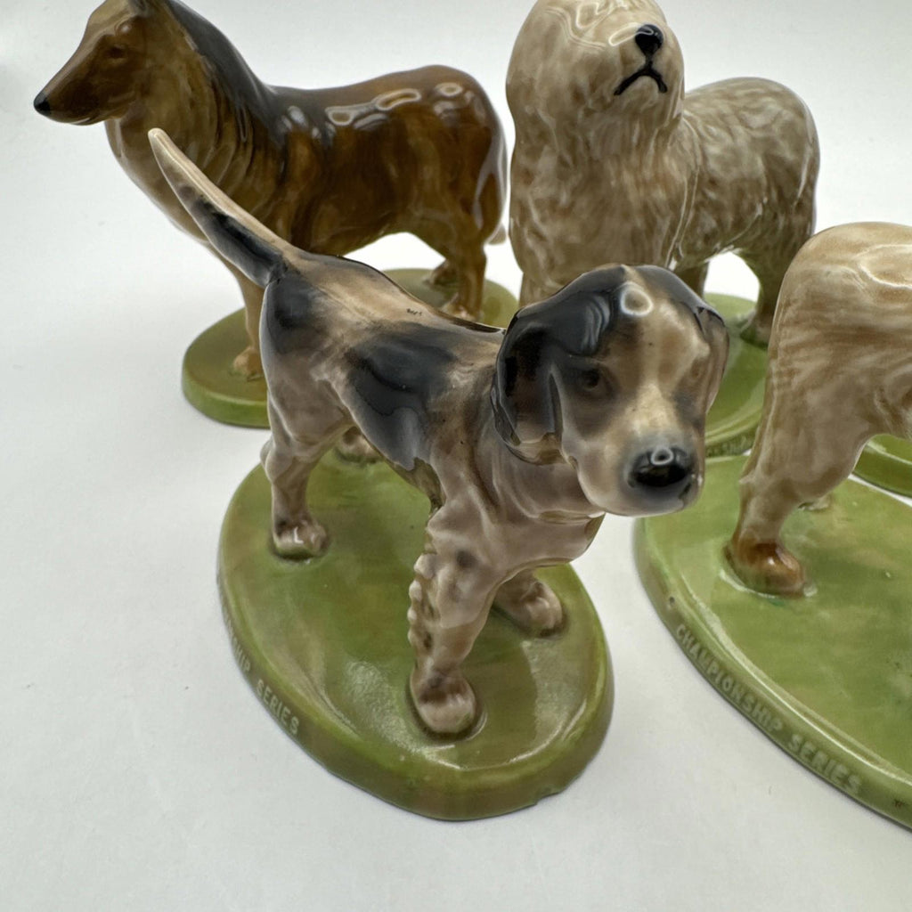 Wade Dog Championship Series 1975-1981 X 5 Excellent Condition