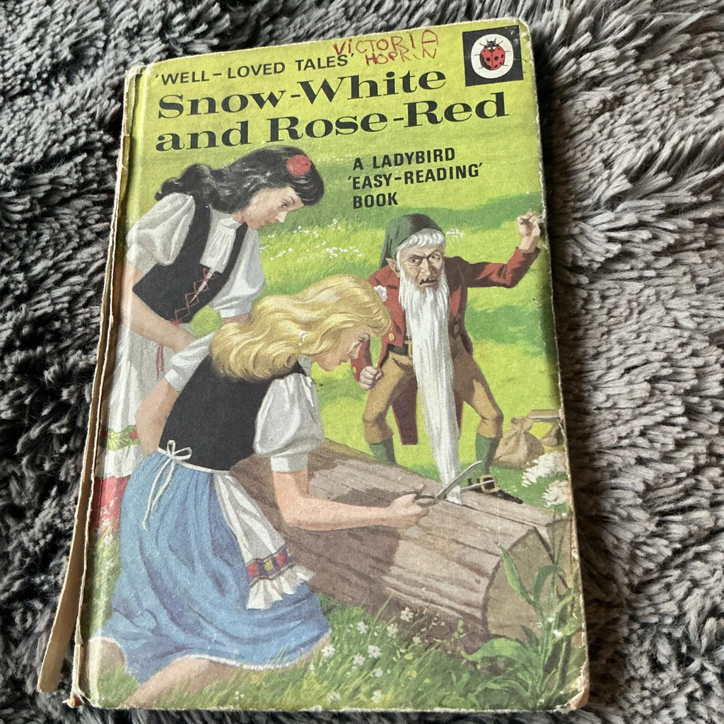 Vintage Ladybird Book Snow White and Rose Red Well Loved Tales series