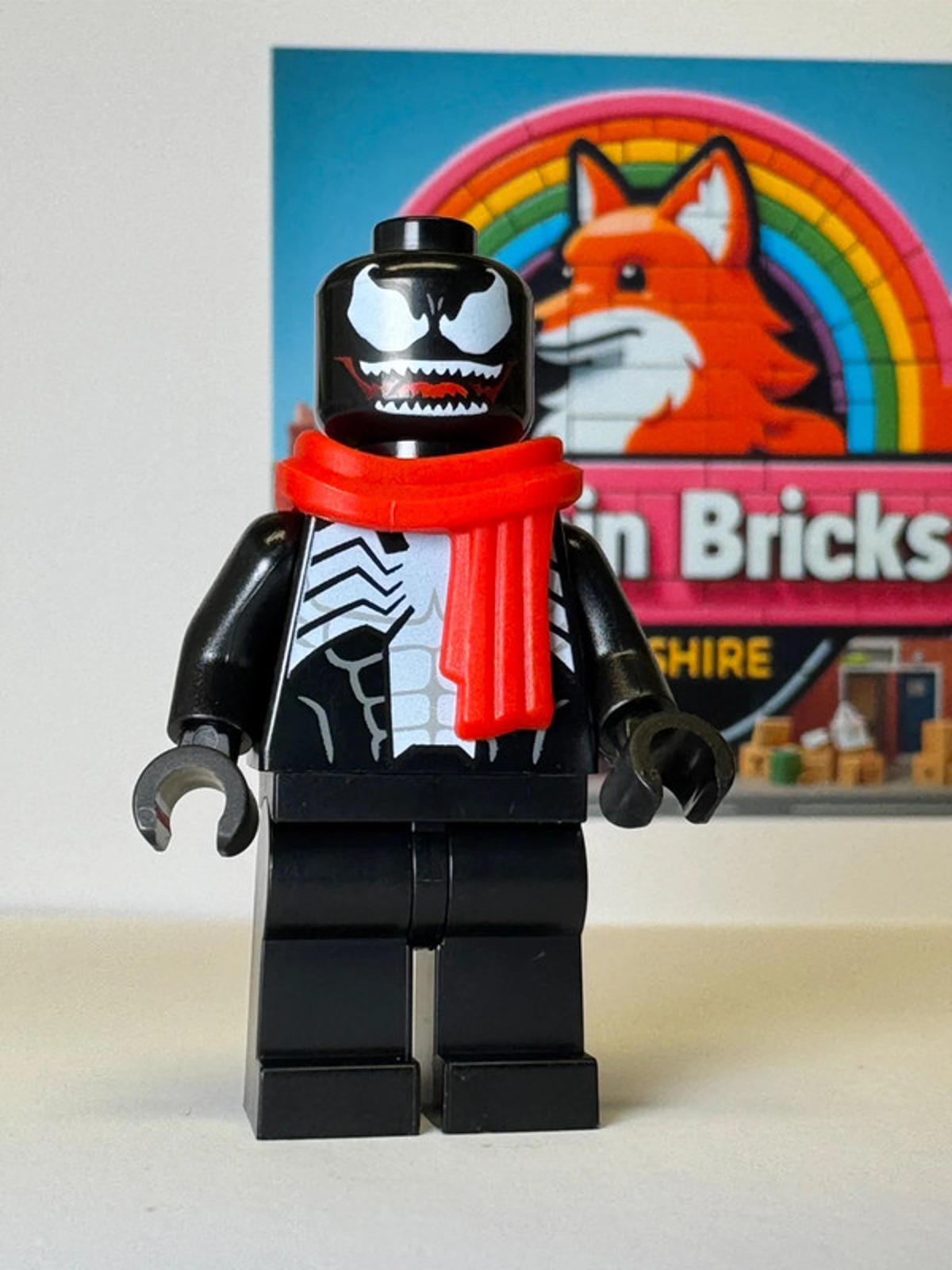 Lego Marvel Venom with Scarf sh0984