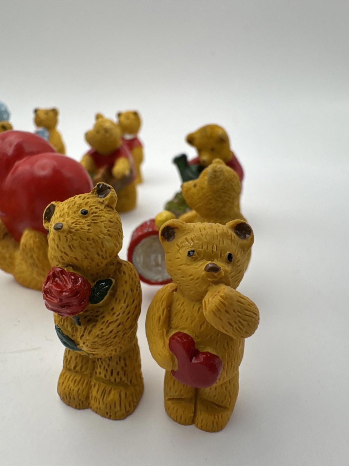 18 X Vintage R&R Hill 3cm Bears  VGC Upcott Collection Hand Painted Box 1