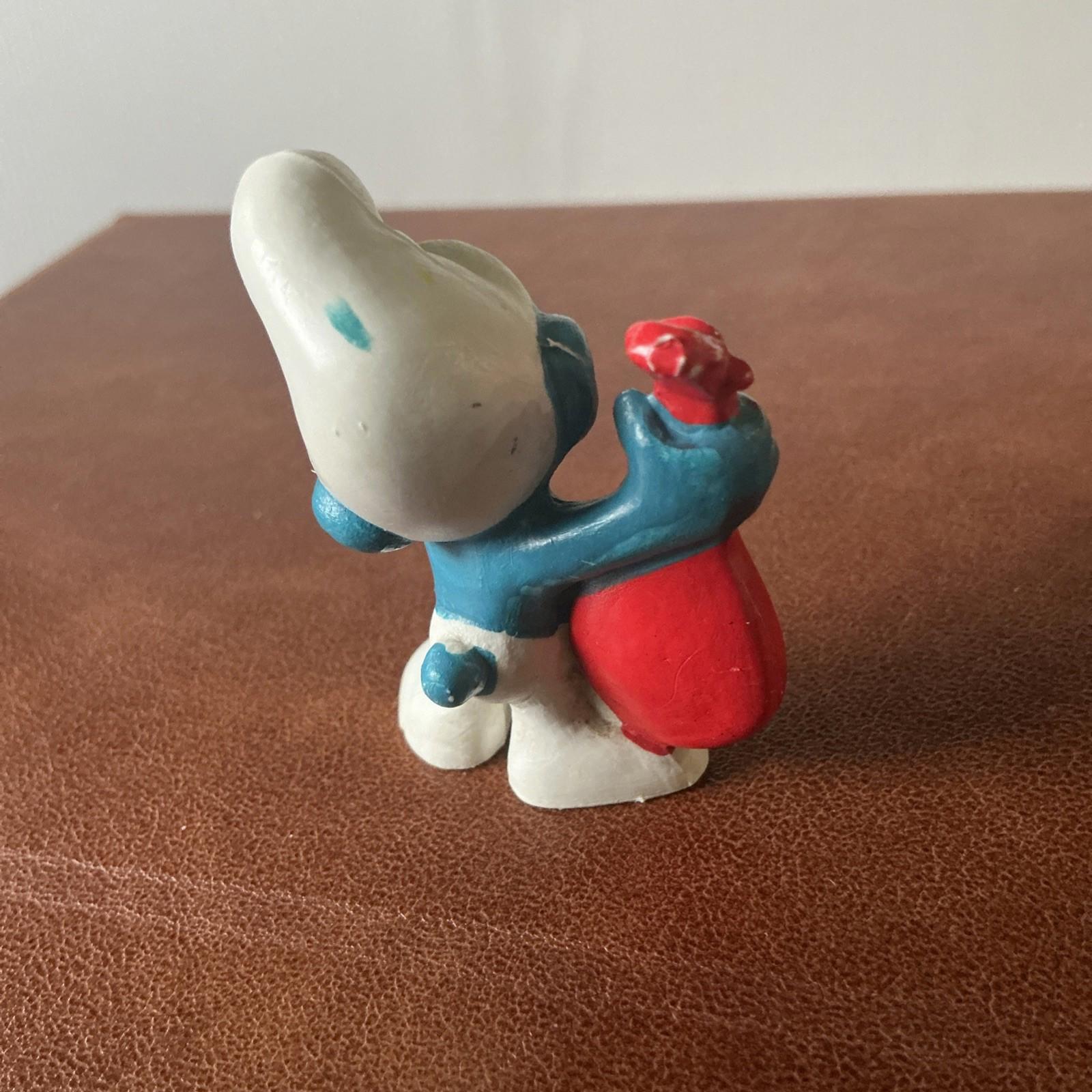 Lute Musical Smurf  ( Red Variant) 20013 PEYO Vintage Excellent Condition SM031