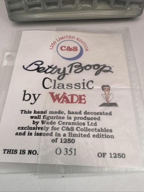 1997 Wade Ceramics Limited Edition 351/1250 9" Betty Poop Wall Picture Plaque