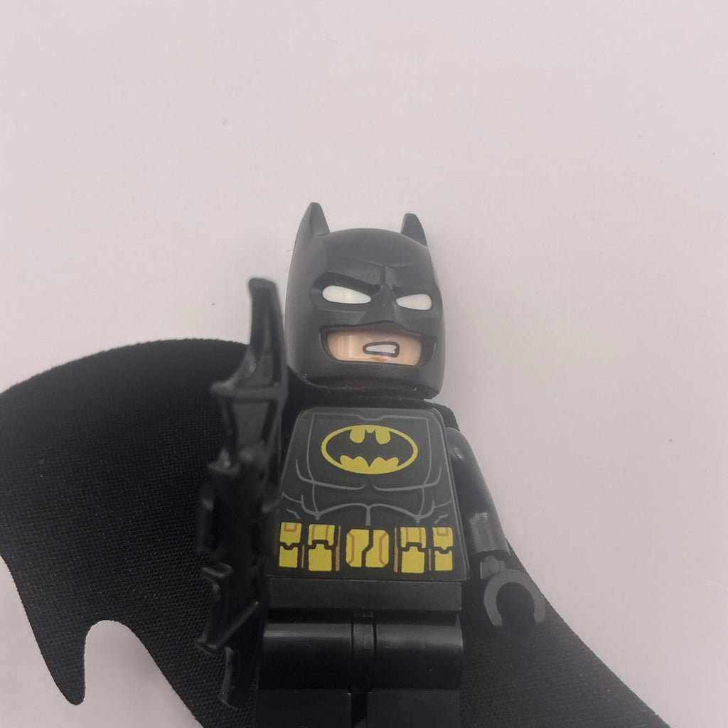Lego Mini Figure SH 1077 - Batman - From Set 76300 - New - Genuine