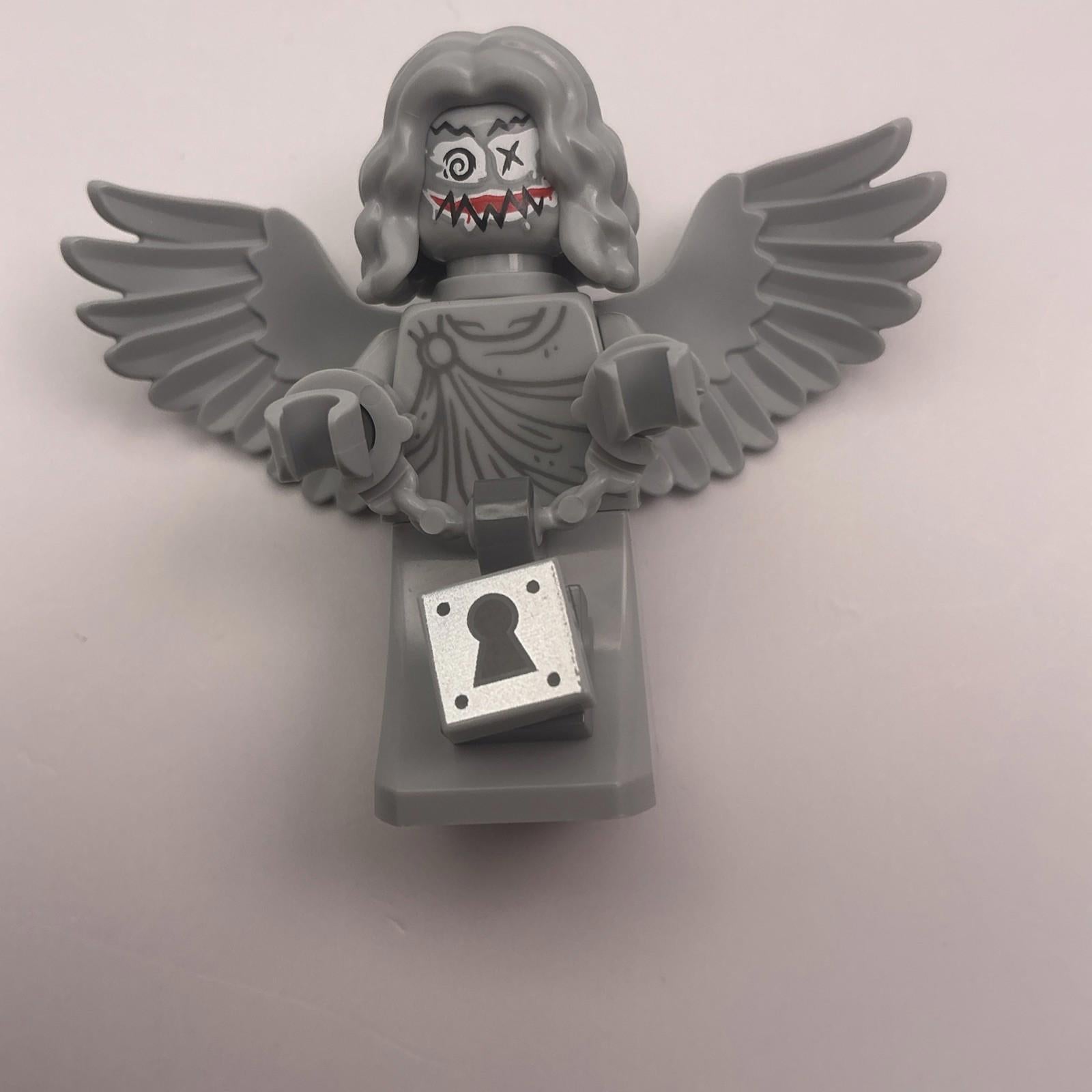 Lego Minifigure 	SH 1091 - Statue - New & Genuine From Set 76300