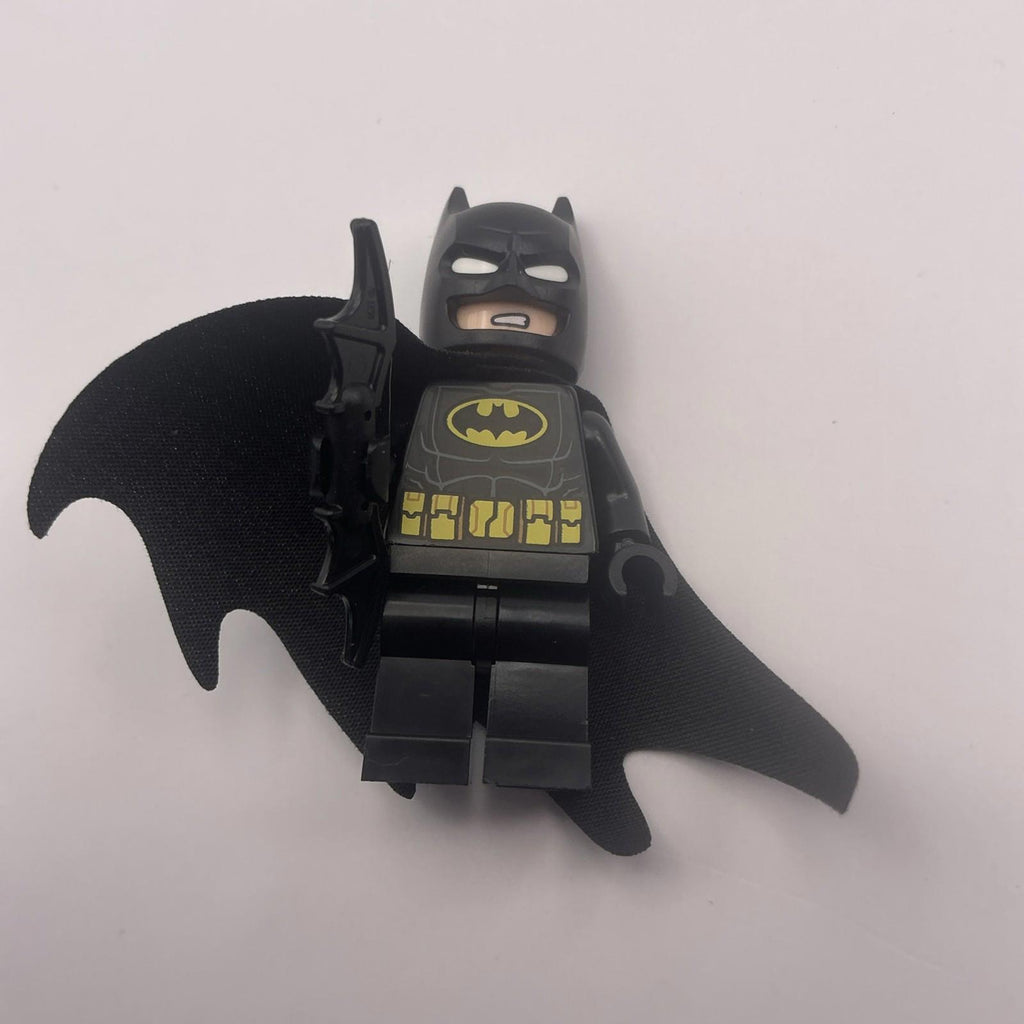 Lego Mini Figure SH 1077 - Batman - From Set 76300 - New - Genuine
