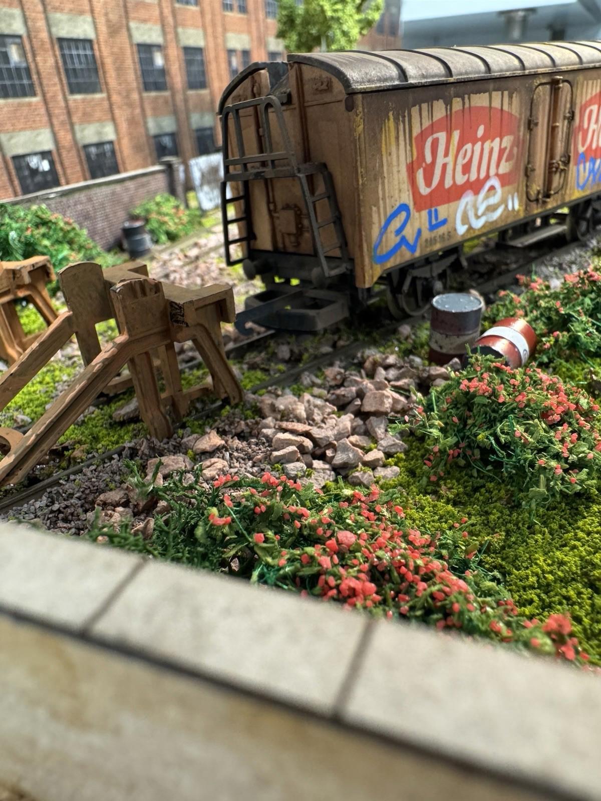 Heavy Weathered Heinz Wagon OO Gauge Train Recreation