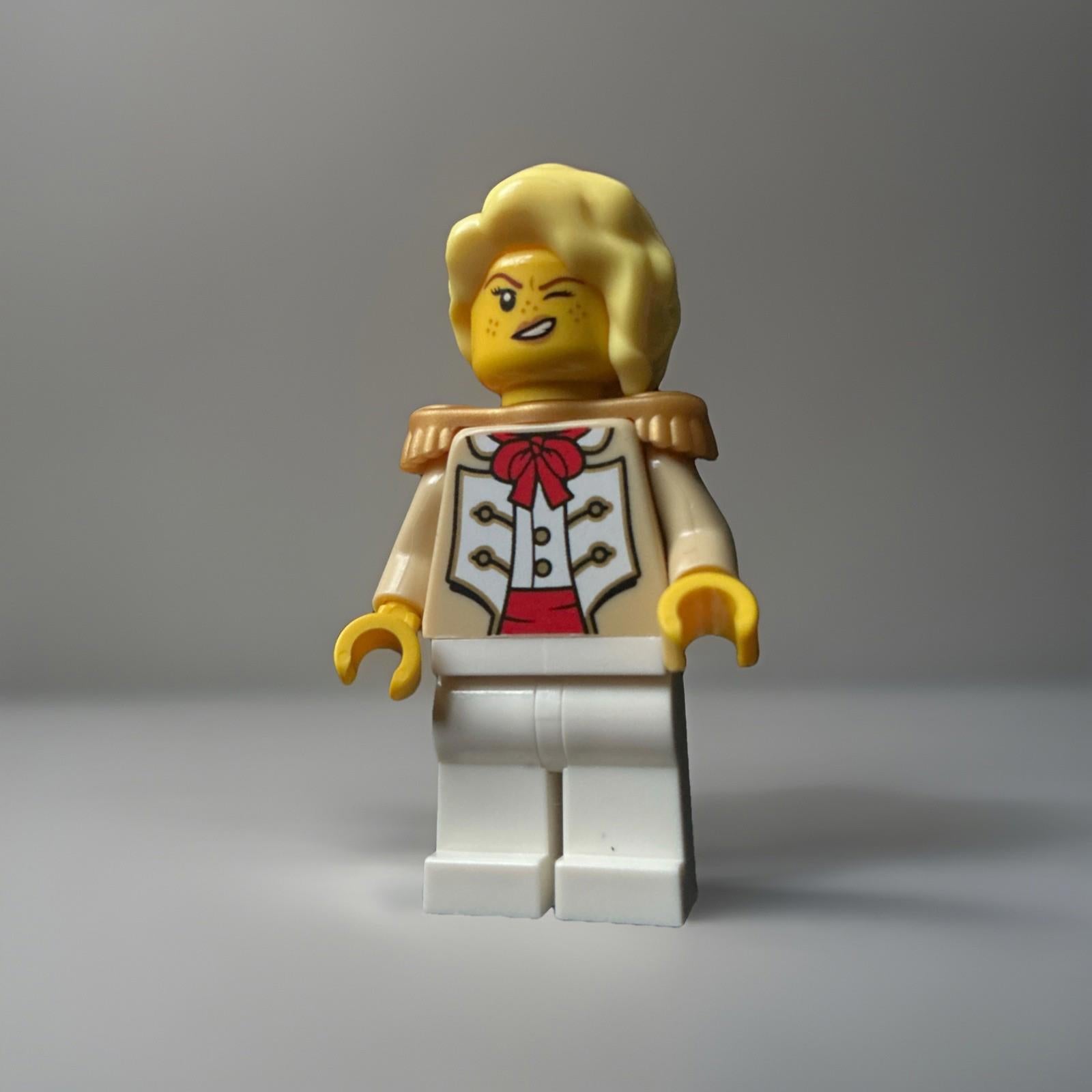 Lego Mini figure - Pirate Camilla Idea 228 - New - Genuine - From Set 21358
