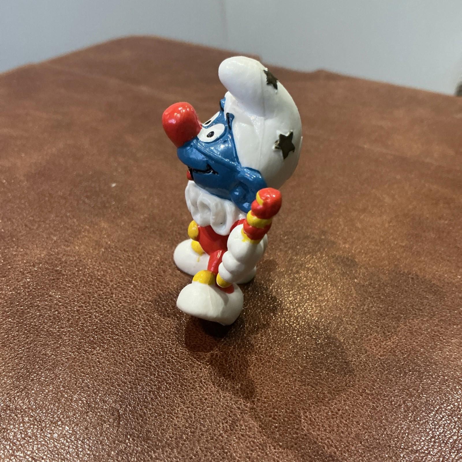1996 McDonald’s Clown Smurf Collectable SM043